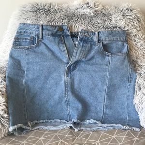 Light wash denim skit From forever 21 never worn